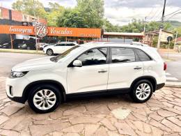 KIA MOTORS - SORENTO - 2013/2014 - Branca - R$ 68.900,00