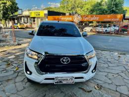 TOYOTA - HILUX - 2022/2022 - Branca - R$ 255.900,00