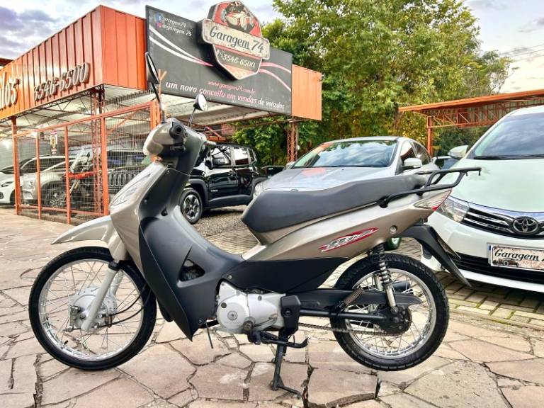 HONDA - BIZ 125 - 2007/2008 - Prata - R$ 8.500,00