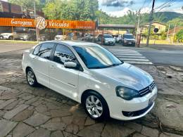 VOLKSWAGEN - POLO SEDAN - 2012/2013 - Preta - R$ 46.900,00