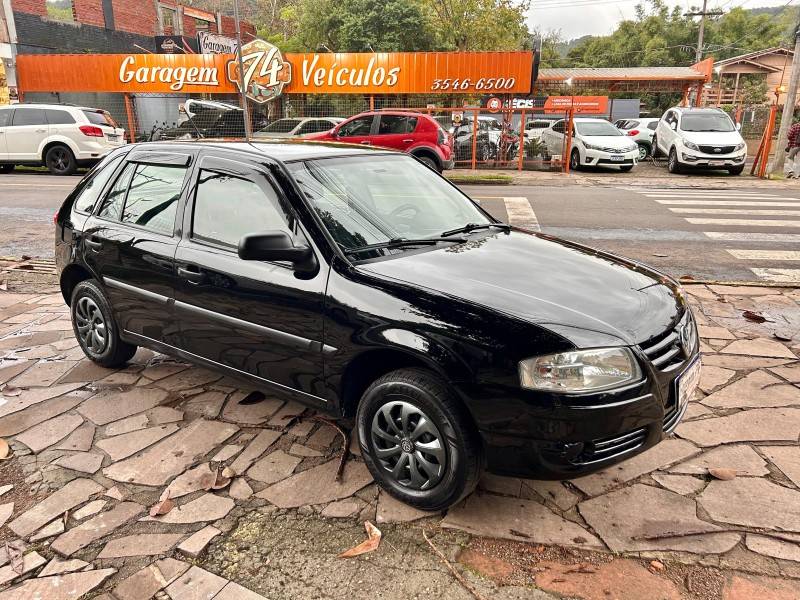 VOLKSWAGEN - GOL - 2013/2013 - Preta - R$ 28.900,00