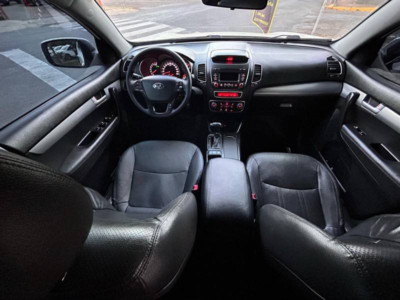 KIA MOTORS - SORENTO - 2015/2015 - Branca - R$ 78.900,00