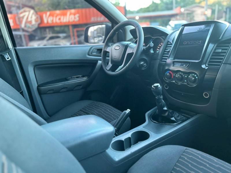 FORD - RANGER - 2013/2014 - Azul - R$ 86.900,00