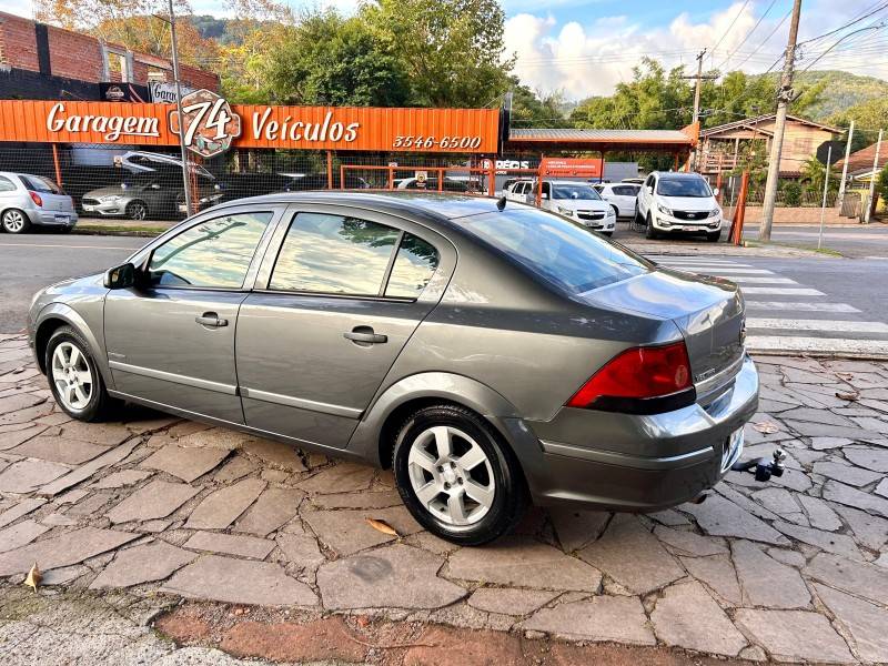 CHEVROLET - VECTRA - 2007/2008 - Cinza - R$ 33.900,00