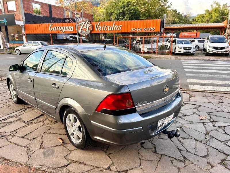 CHEVROLET - VECTRA - 2007/2008 - Cinza - R$ 33.900,00