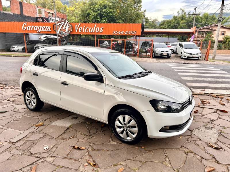 VOLKSWAGEN - GOL - 2015/2016 - Branca - R$ 41.900,00