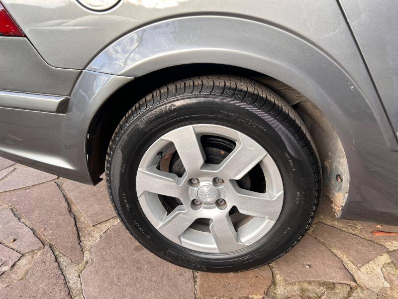 CHEVROLET - VECTRA - 2007/2008 - Cinza - R$ 33.900,00