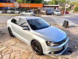 VOLKSWAGEN - JETTA - 2013/2013 - Prata - R$ 65.900,00