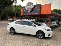 TOYOTA - COROLLA - 2016/2017 - Branca - R$ 94.900,00
