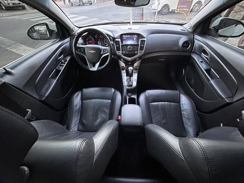 CHEVROLET - CRUZE - 2014/2014 - Branca - R$ 71.900,00