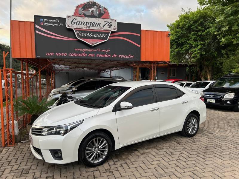 TOYOTA - COROLLA - 2016/2017 - Branca - R$ 94.900,00