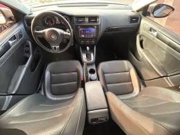 VOLKSWAGEN - JETTA - 2013/2013 - Prata - R$ 65.900,00