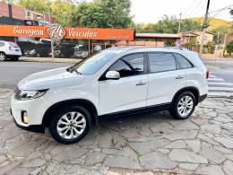KIA MOTORS - SORENTO - 2015/2015 - Branca - R$ 78.900,00