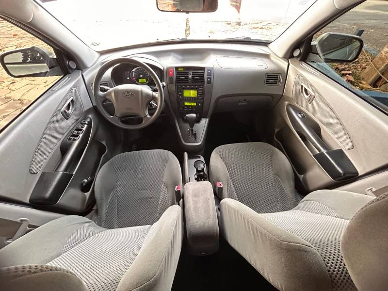 HYUNDAI - TUCSON - 2012/2013 - Prata - R$ 51.900,00