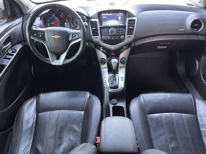 CHEVROLET - CRUZE - 2014/2014 - Branca - R$ 71.900,00
