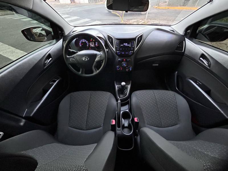 HYUNDAI - HB20 - 2018/2019 - Preta - R$ 55.900,00