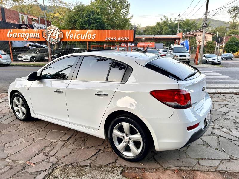 CHEVROLET - CRUZE - 2014/2014 - Branca - R$ 71.900,00
