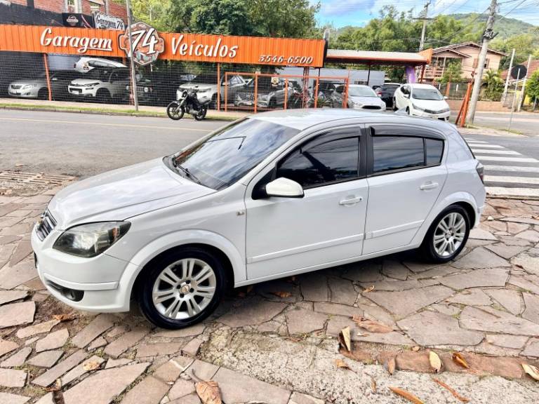 CHEVROLET - VECTRA - 2008/2009 - Branca - R$ 35.800,00