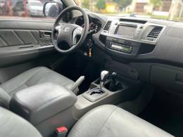 TOYOTA - HILUX - 2014/2014 - Branca - R$ 124.900,00